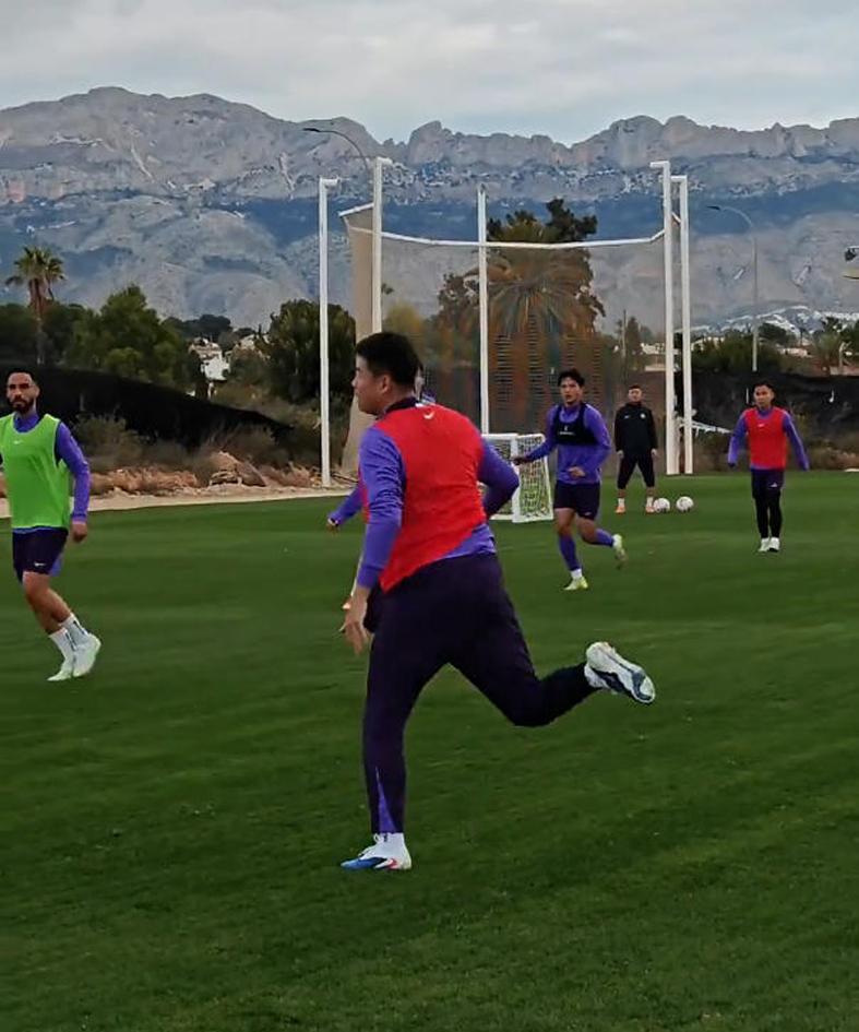 LOL赛事官网-0-5！津门虎又被打花了！埃尔切玩田忌赛马？光买个吴兴涵不行啊